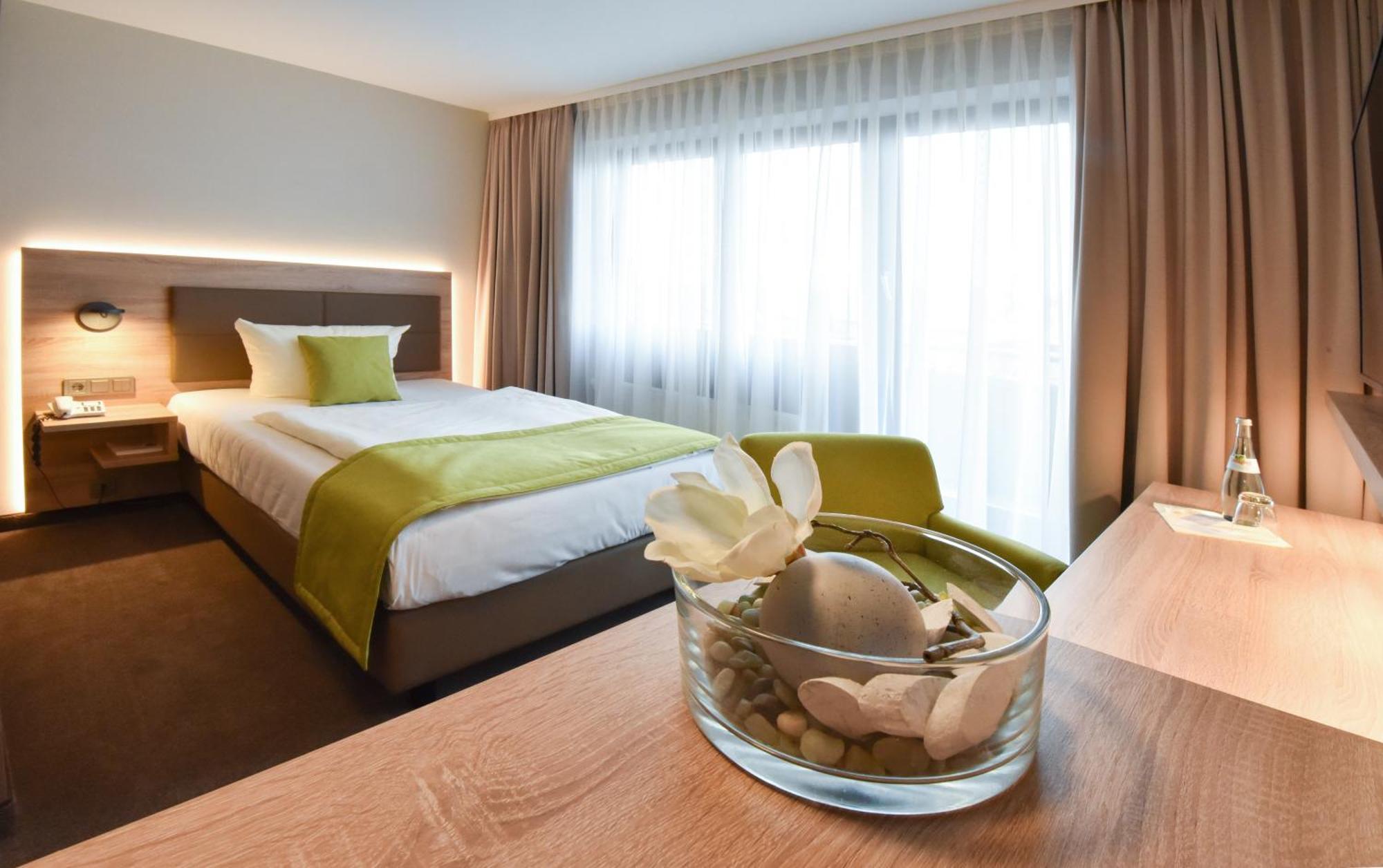 Aramis Tagungs- Und Sporthotel Gaufelden Exterior photo