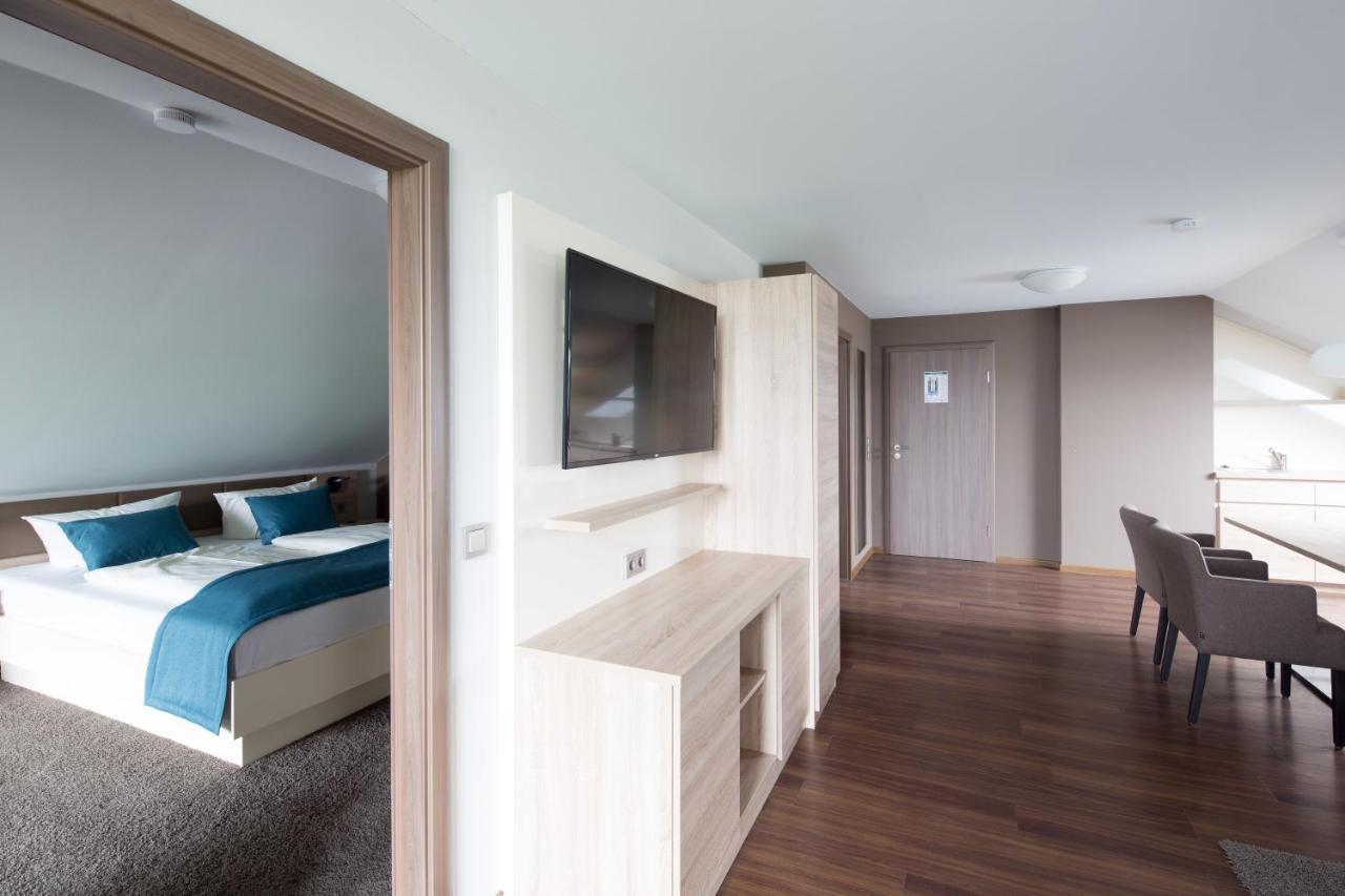 Aramis Tagungs- Und Sporthotel Gaufelden Exterior photo